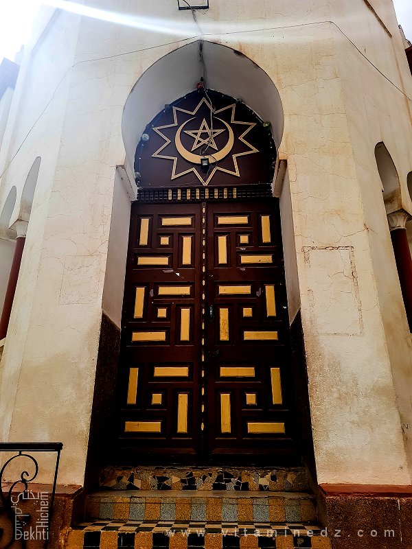 L'une des 3 portes de la Mosquée El A’adham de Sidi Bel Abbes