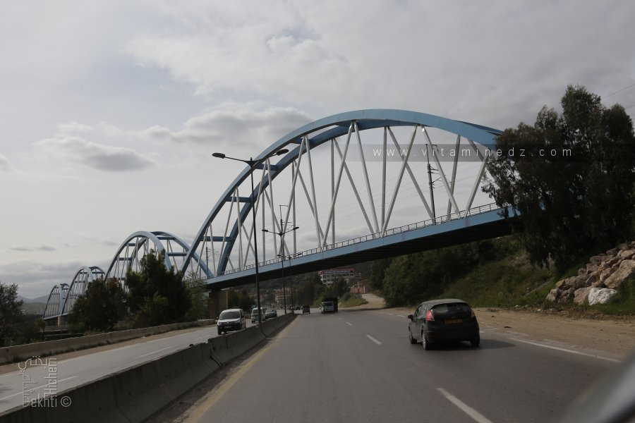 Pont à Tadmait (Tizi Ouzou)