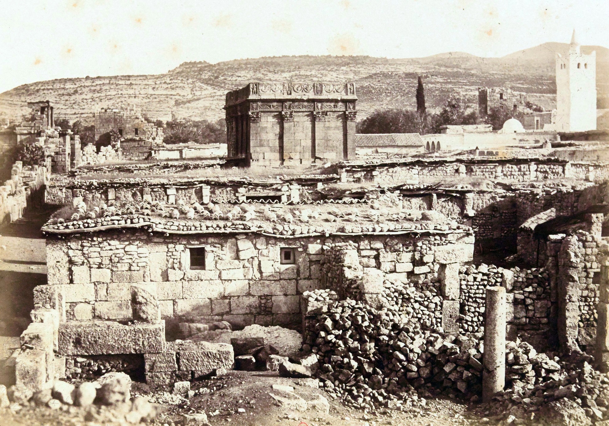Ancienne photo du temple de Minerve de Tebessa