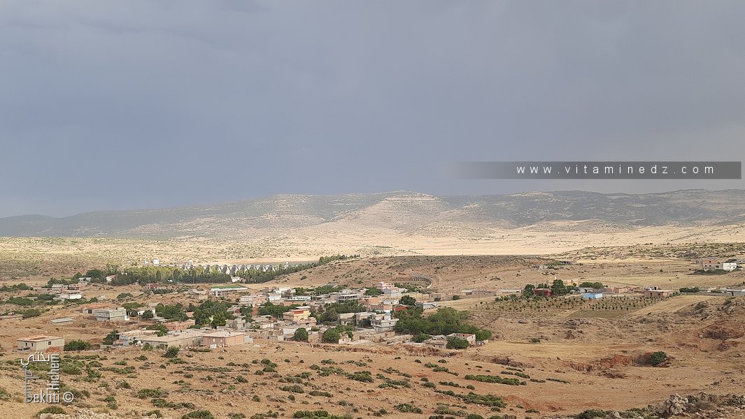 Vue sur le Village d'El Mefrouche, avec le barrage en contre bas.