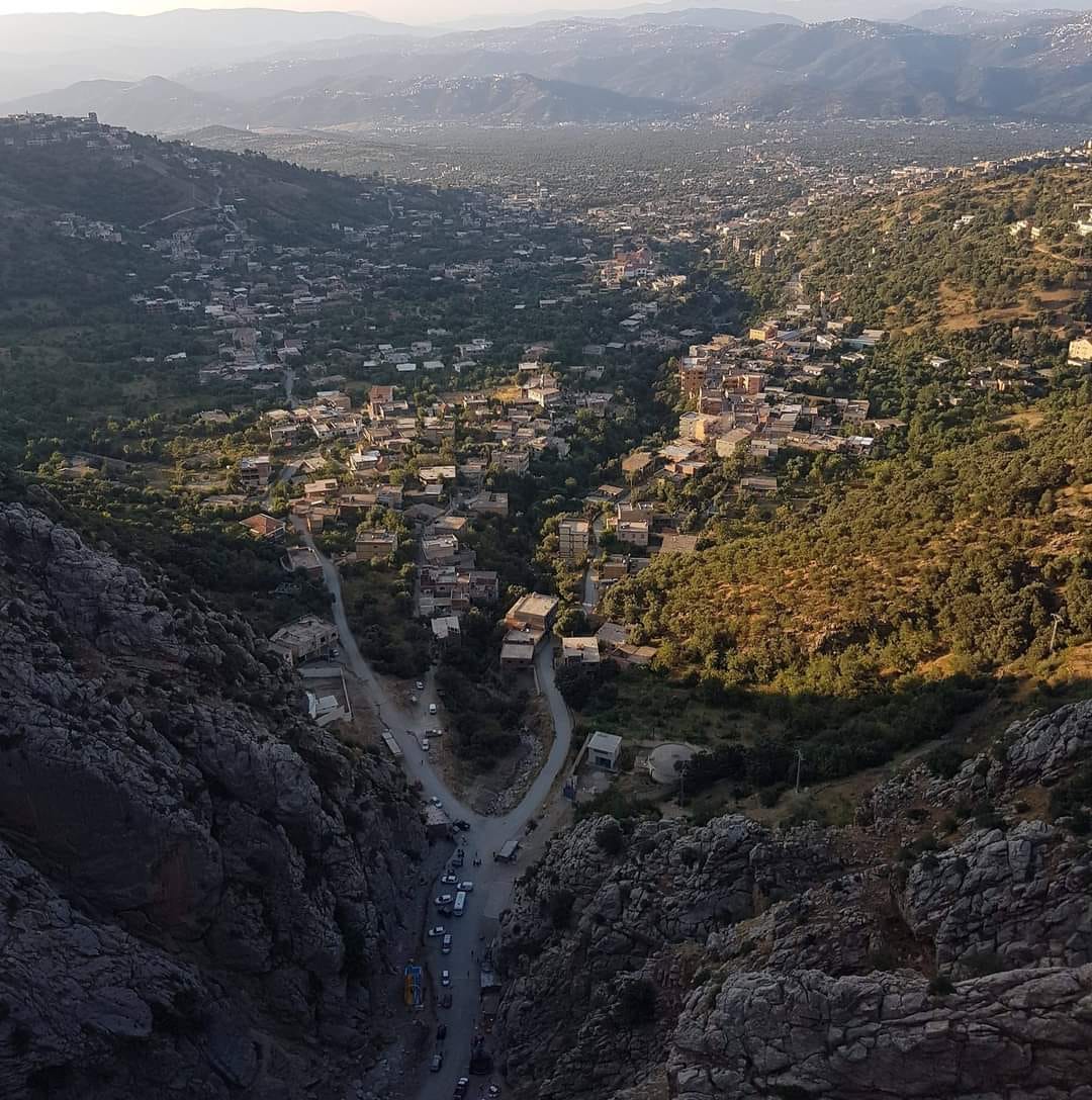 Vue sur les Villages de Assi Youcef 