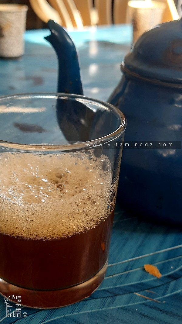 Un thé saharien préparé comme il se doit à Tlemcen