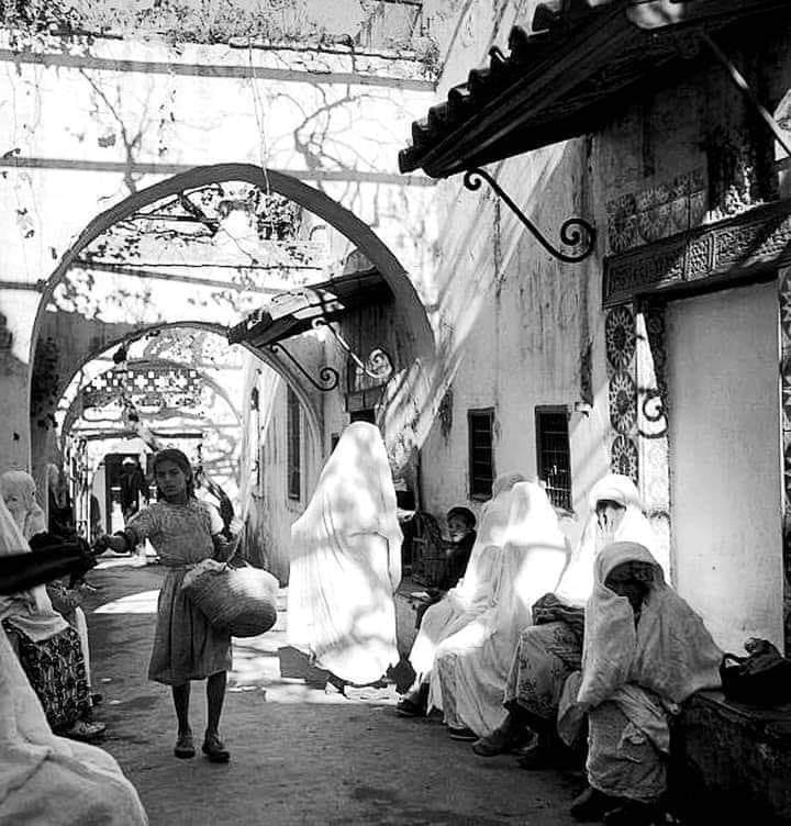 Derb Sebaa Kwas (7 arcades) ou Sidi Ahmed El Ghomari ou Derb ennssa (femmes)