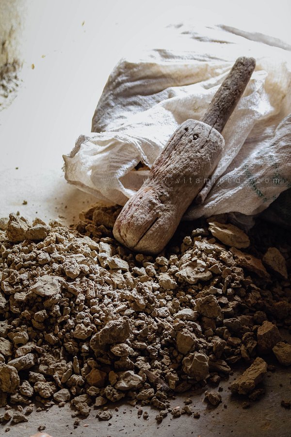 Argile pour la poterie de Bider (Msirda Fouaga)