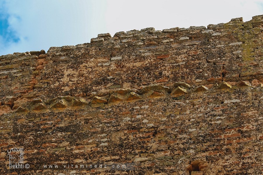 Frises sur le minaret (Soumaa) à El Fehoul