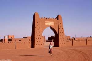 Adrar : porte de Reggan