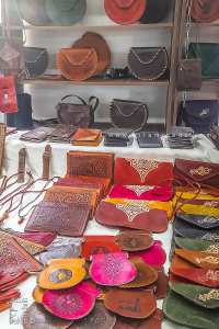 Alger vente et exposition de maroquinerie