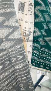 Tapis aux motifs berbères mozabites de Ghardaïa