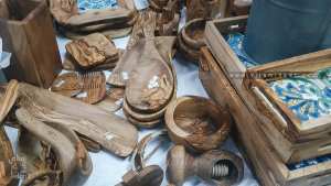 Objets Traditionnels en Bois à Vendre en Ligne