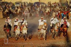 فرسان مستعدون للفانتازيا - وعدة تامسنا (بلدية الحساسنة، ولاية سعيدة) ماي 2015