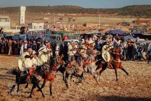 انطلاقة عروض الفروسية - وعدة تامسنا (بلدية الحساسنة، ولاية سعيدة) ماي 2015
