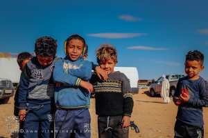 Les petits mômes à la waada : innocence et émerveillement