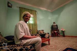 Vieux Monsieur nous a invités chez lui pour prendre un café, Commune de Hounet, Wilaya de Saïda, Waada de Hounet, Mai 2015