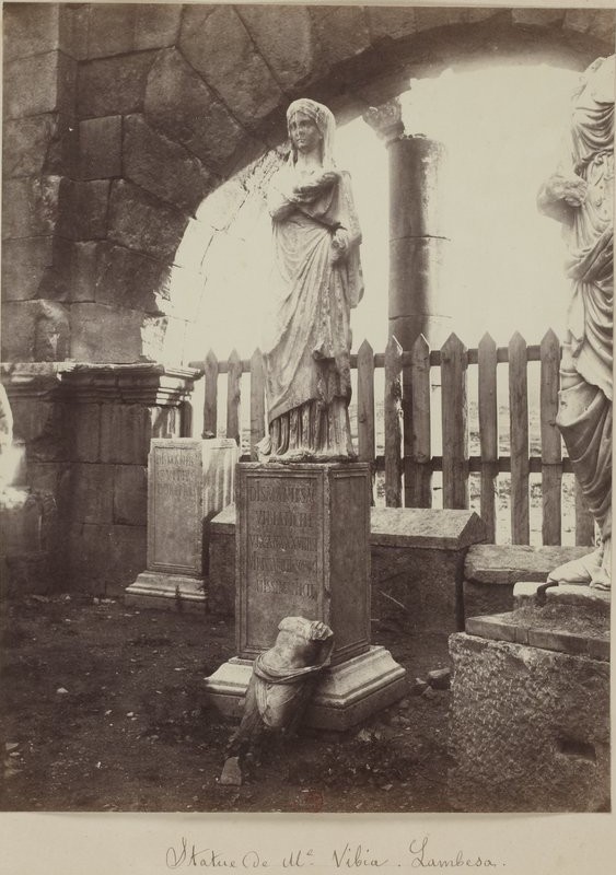 statu romain de vibia lambése , batna