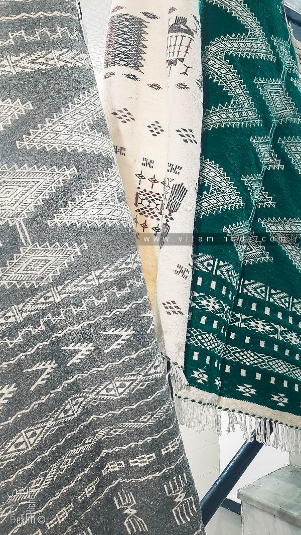 Tapis aux motifs berbères mozabites de Ghardaïa