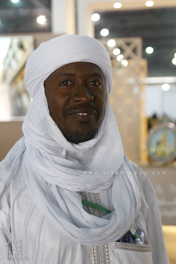 Un participant de Djanet à la 25ème édition du Salon international de l'Artisanat (SIAT 2024)