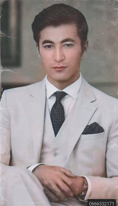 صورة عبد المجيد تَبُّون و هو شاب ...