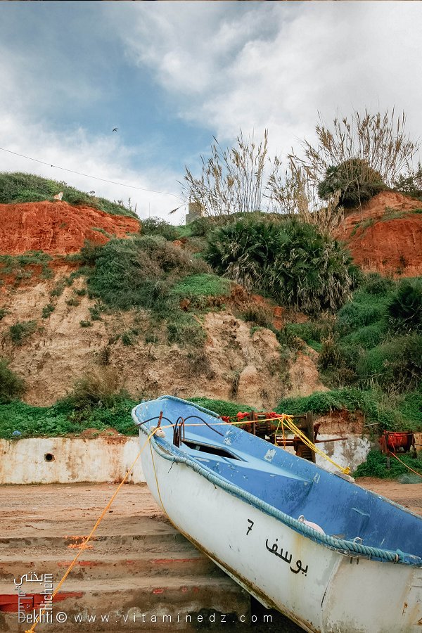 Petit bateau de pêcheur à Cap Blanc (Borj Abiadh, commune Ain El Kerma)