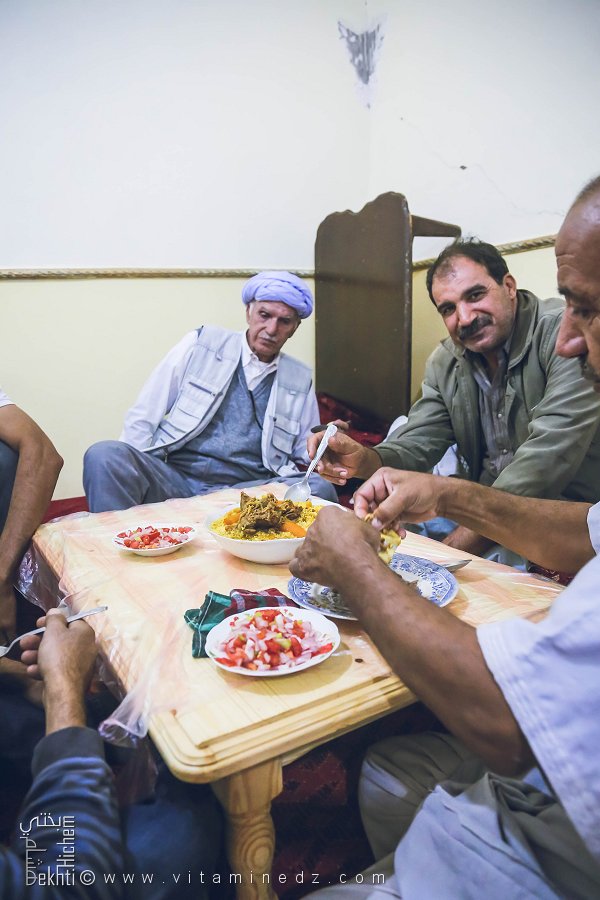 كرم في المشاركة، تقديم الكسكس كصدقة، وعدة الڨور، ولاية تلمسان، أكتوبر 2016