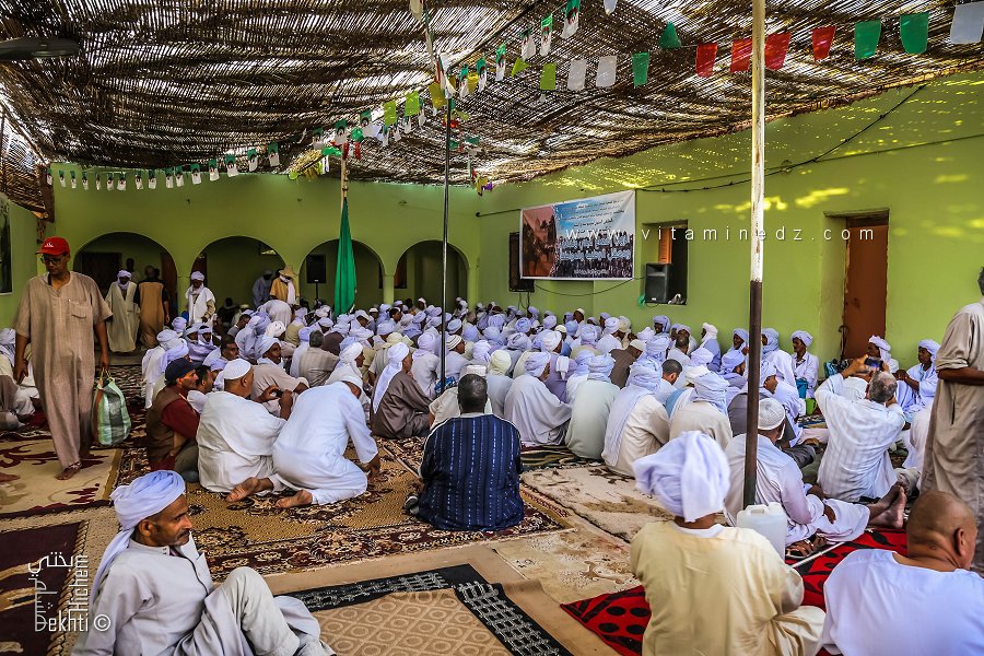 Rassemblement des fidèles pour la récitation du saint Coran à la zaouia Cheikhiya