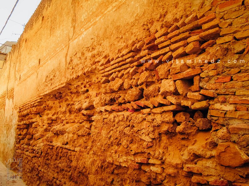 Mur de l'époque zianide en briques pleines (Derb Beni Djemla, Médina de Tlemcen)