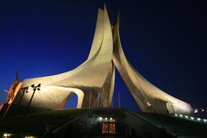 Monument aux martyrs (maqam echahid)