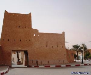 Ben Isguen (At Isjen).... la rentrée principale  de ksar Ben Isguen