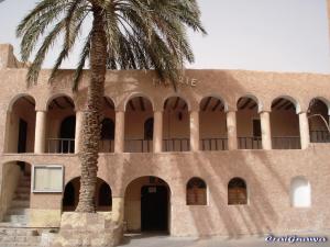 Ben Isguen (At Isjen).... prés de Beb El Charki (est)