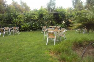 TERASSE SALON RTE DE MELAKOU