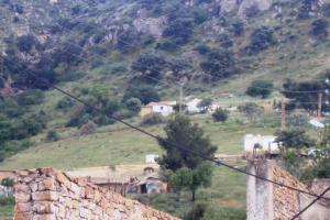 A L'OMBRE DE LA MONTAGNE