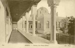 Galerie du Palace Hôtel à Biskra