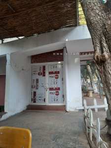 Le Café de l’Auberge du Petit Perdreau de Tlemcen : portes closes…