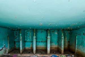 Toilettes urinoirs de la piscine de Hammam Sidi Abdelli (Commune de Sidi Abdelli, Wilaya de Tlemcen)