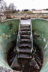 Escaliers énigmatiques menant à la piscine de Hammam Sidi Abdelli (Commune de Sidi Abdelli, Wilaya de Tlemcen)