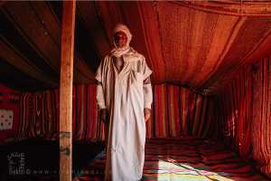 Hadj Ahmed, maître des tentes en oubar du Sahara