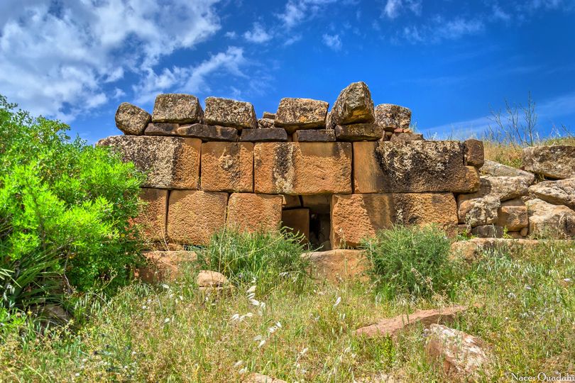 Dolmens à Mechraa Sfa (Tiaret).