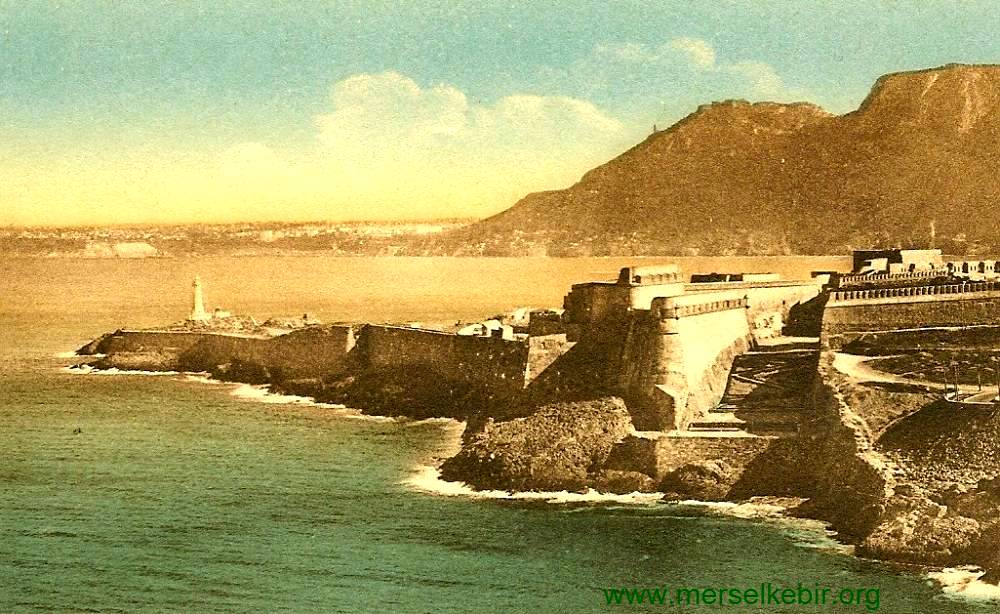 Le Phare de Mers-el-Kébir depuis la Route d’Aïn-el-Turck