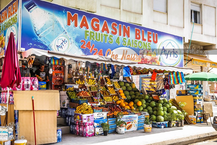 Éclats de couleurs et saveurs du monde – Le commerce des fruits à Mostaganem