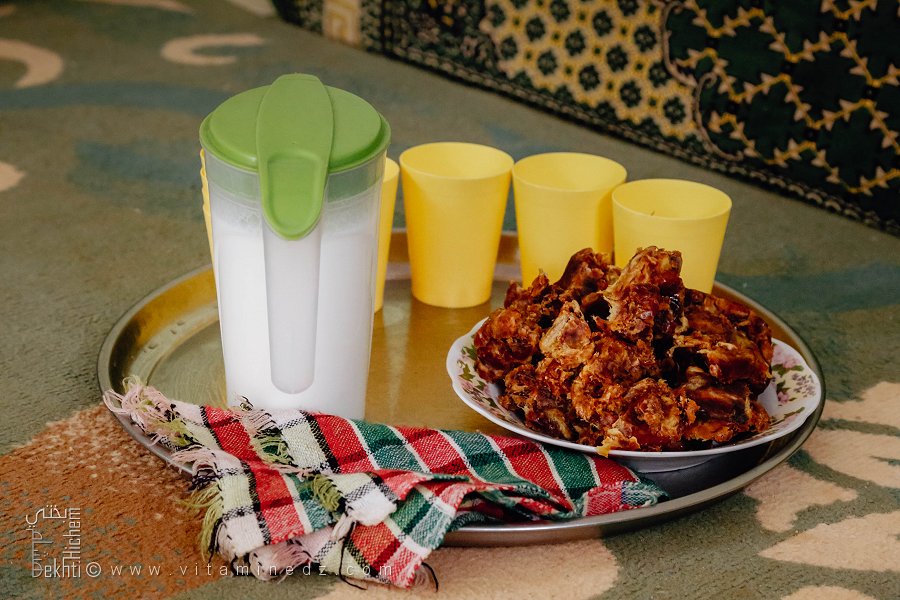 يُستقبل كل ضيف بالحليب والتمر – حينون، بلدية فقارة الزوى، ولاية تمنراست