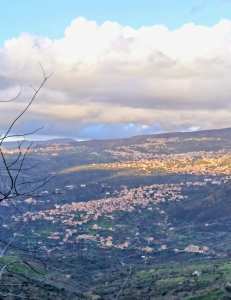 Du côté de Bouzeggane, le beau village de Sahel.