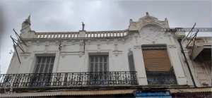 Belle demeure style colonial à Tlemcen (à coté du marché couvert)