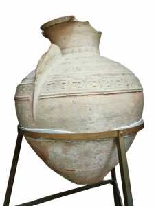 جرة فخارية إسلامية من تلمسان – القرن الخامس عشر (المتحف العمومي الوطني احمد زبانة)