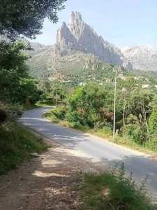 Un village kabyle perché sur les hauteurs du Djurdjura