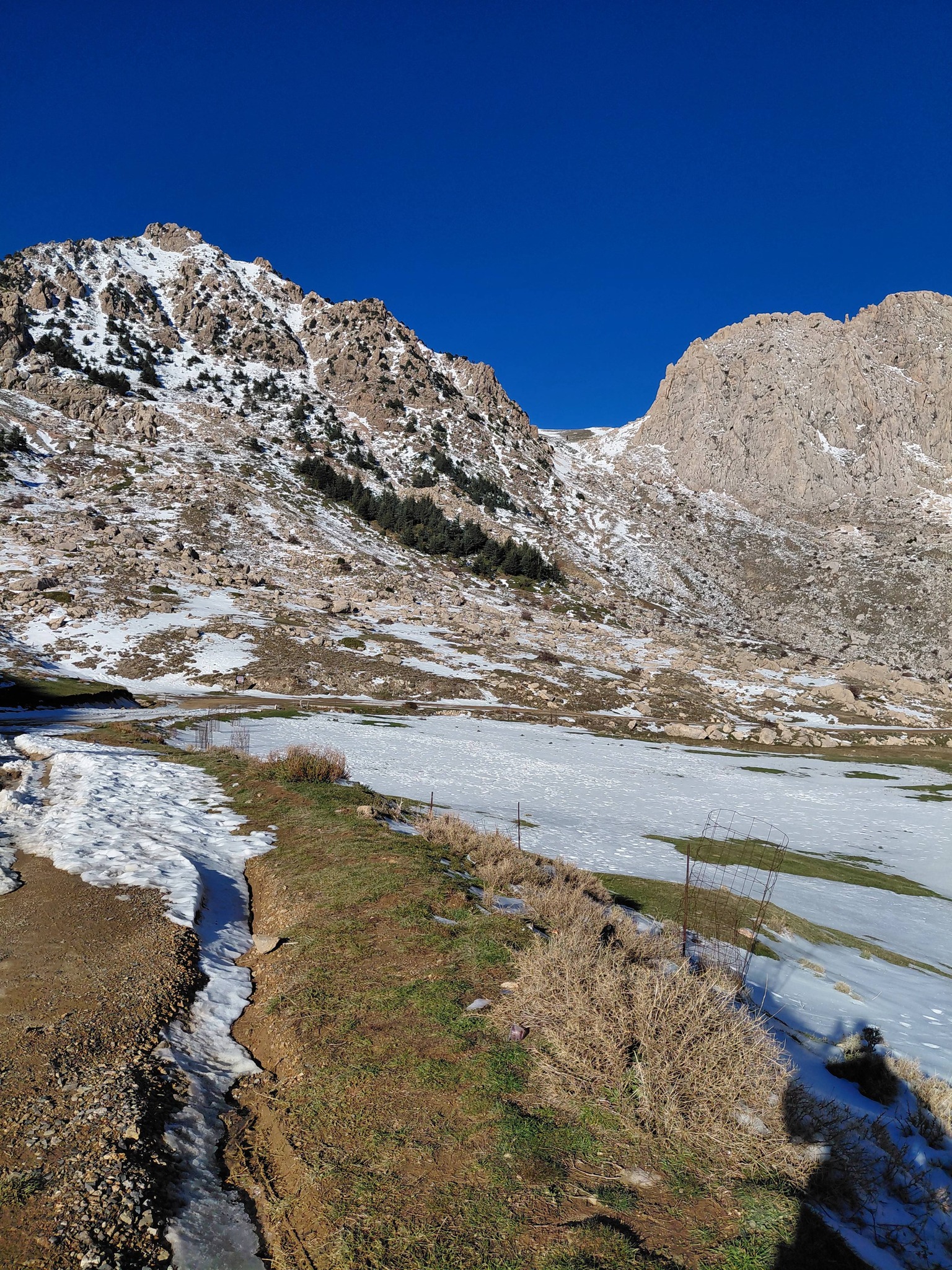 Vue panoramique sur le  Djurdjura .