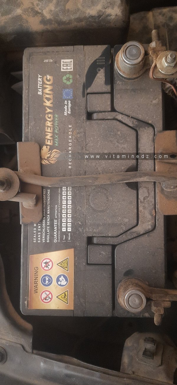 Comprendre le + et le – d’une batterie de voiture