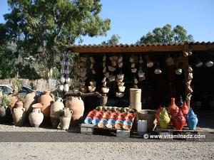 Vendeurs de Poterie à Sidi Aiche