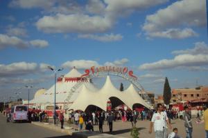 LE PASSAGE DU CIRQUE AMAR ATIARET
