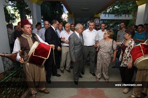 Délégation a l'ouverture de la semaine culturelle des wilayas du centre