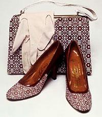 Zineb Sedira,  Miss Holmes, 2000/03