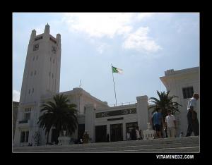 La mairie de Mostaganem ( l'ancien hotel de ville)